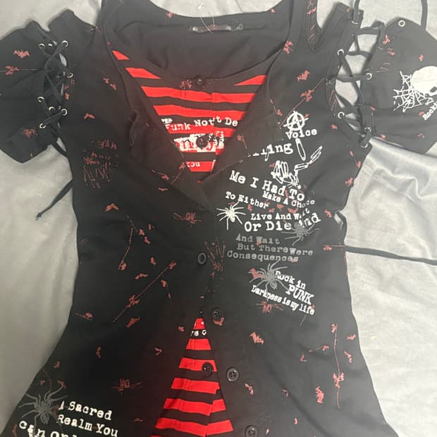 펑크 레이어드 아일렛 티셔츠 