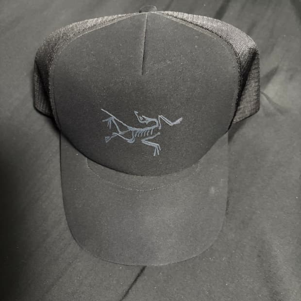 아크테릭스 트러커 캡