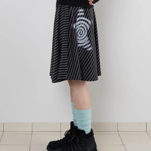 웹하우스 트위스터 스타 스커트 치마 챠콜 스트라이프 무신사 미세키서울