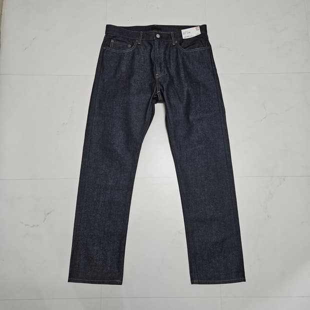 새상품) 35 유니클로 셀비지 레귤러피트 데님팬츠