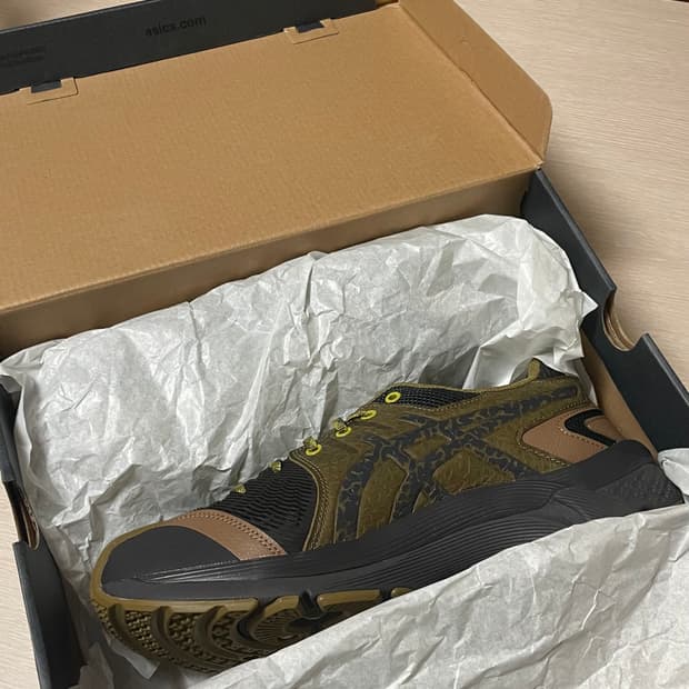 아식스 키코 코스타디노브 젤 키릴