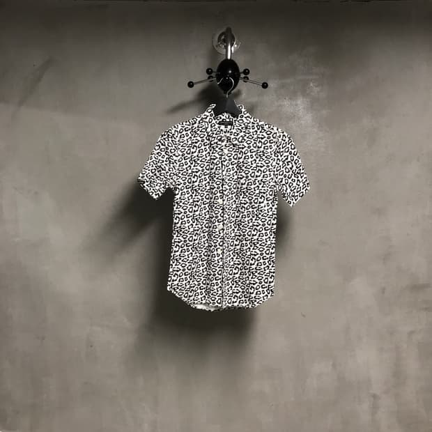 꼼데가르송 옴므 플러스 레오파드 반팔 셔츠 XS