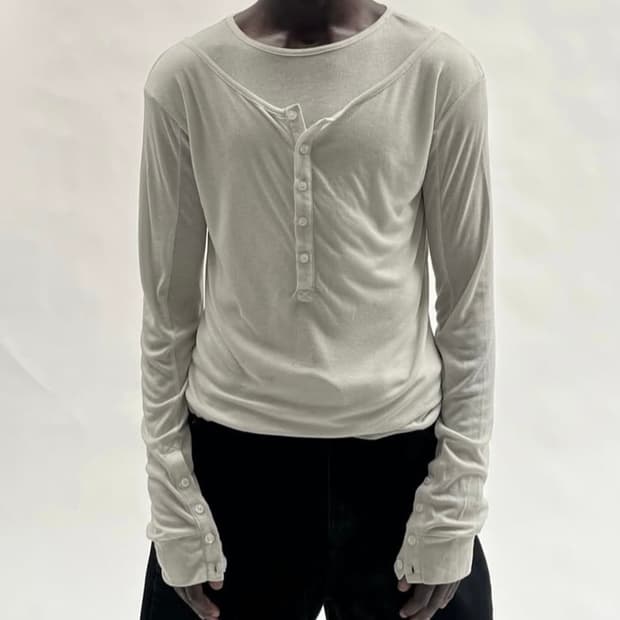 노페이스 스튜디오 더블 레이어드 롱슬리브