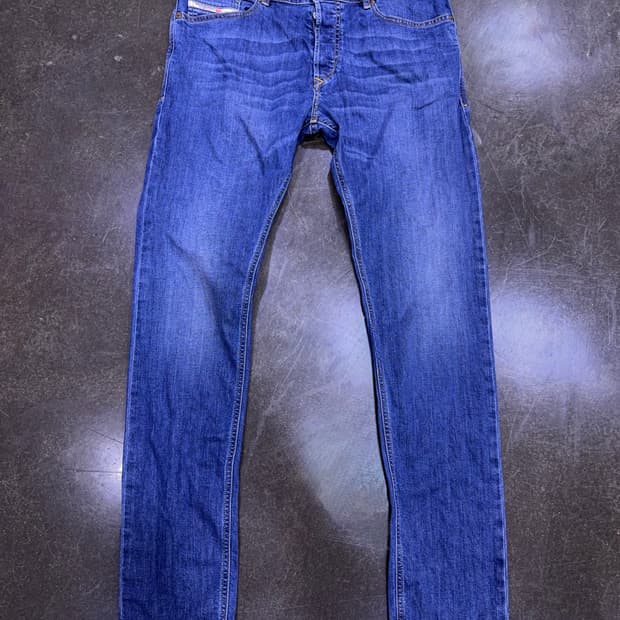 디젤 테파르 슬림 캐롯핏 빈티지 워싱 데님팬츠 32