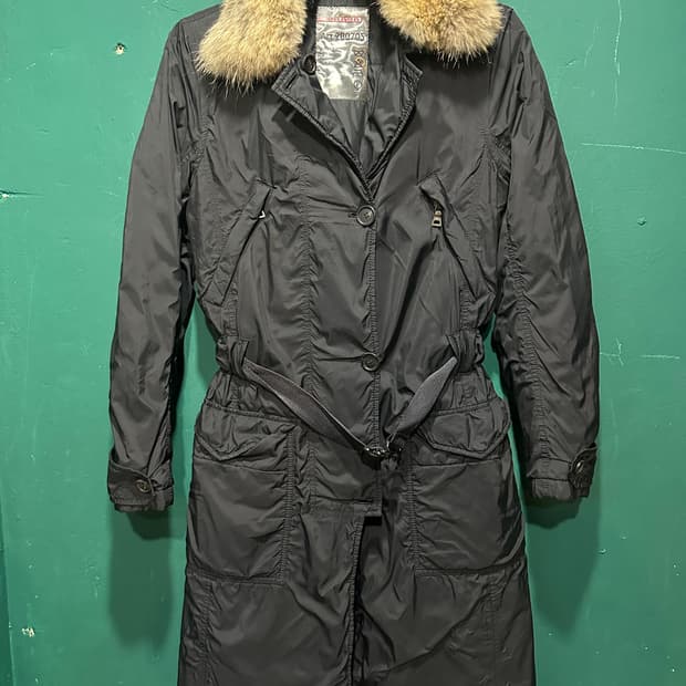 00s 프라다 고어텍스 아카이브 패딩