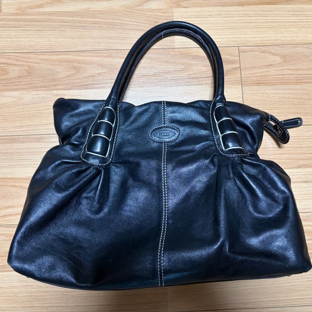 [OS] TOD’S VTG black leather hand bag