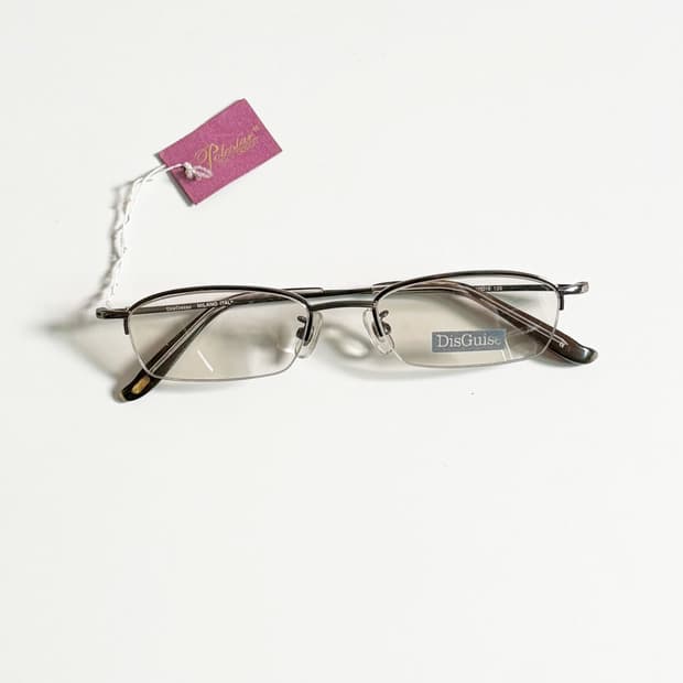 DisGuise 반무테 스퀘어 메탈 프레임 빈티지 안경