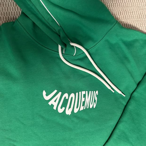자크뮈스 로고 후드