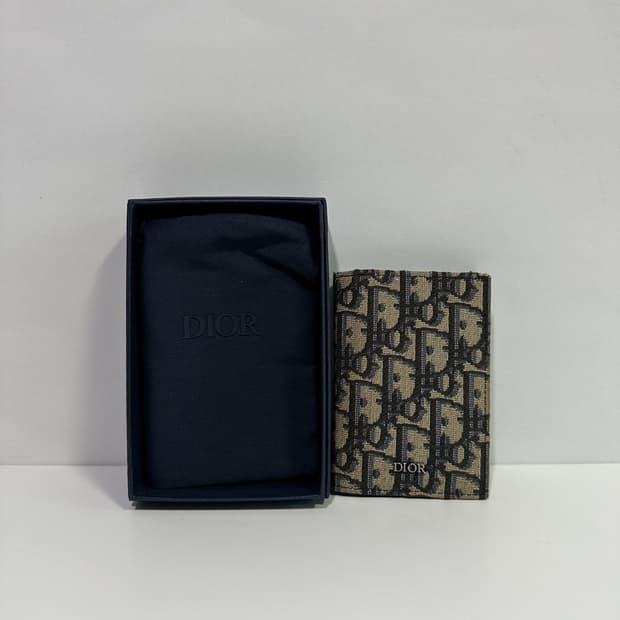 디올 오블리크 오거나이저