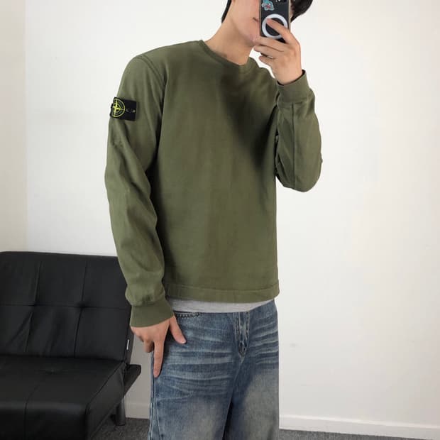 스톤아일랜드 정품 ss시즌 롱슬리브 카키