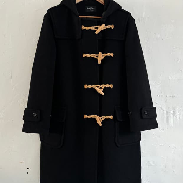 Margaret Howell 마가렛호웰 블랙 더플 코트