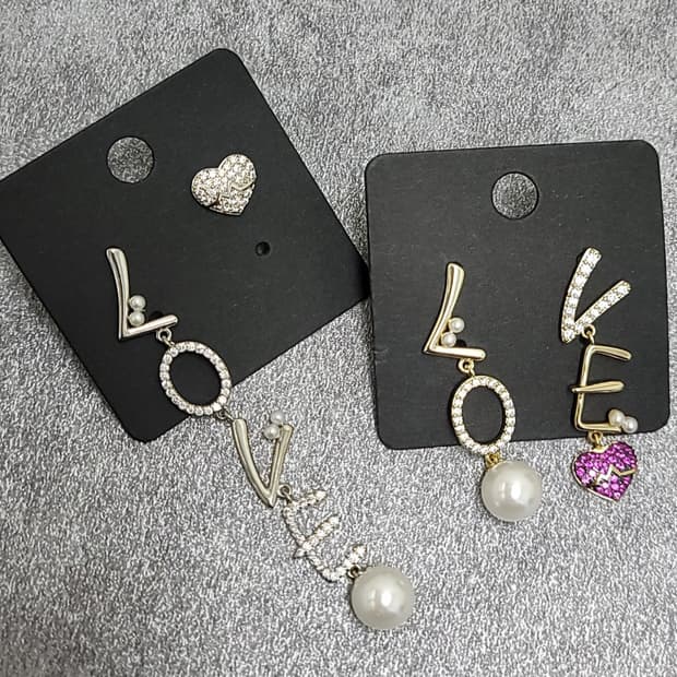 LOVE earrings set