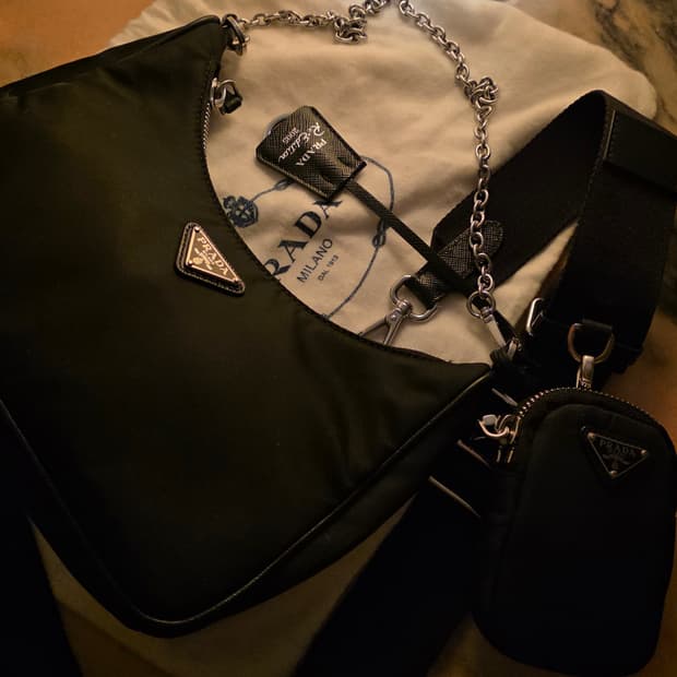 25년 구매 프라다 리나일론 테수토 호보백