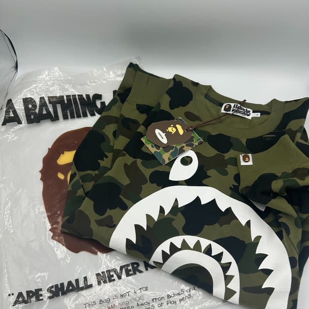 베이프 1st 카모 샤크 로고 롱슬리브 티셔츠 녹계 L