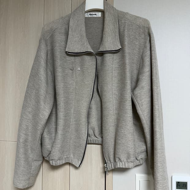 알렌느 BEIGEGREY Meshed highneck zipup 2
