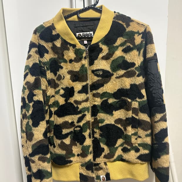 베이프 황계 후리스 점퍼