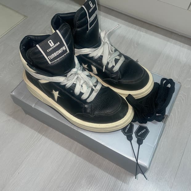 컨버스 다크쉐도우 터보웨폰 크림 270