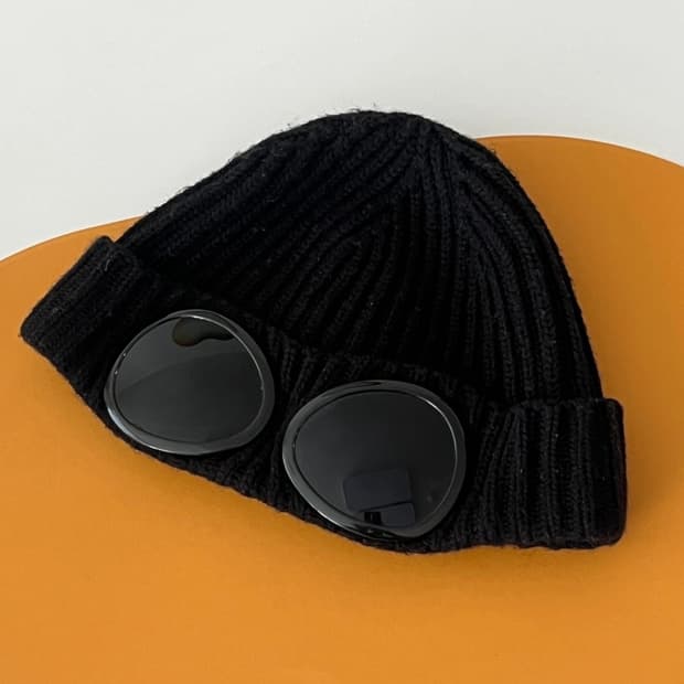 CP컴퍼니 고글 비니 블랙