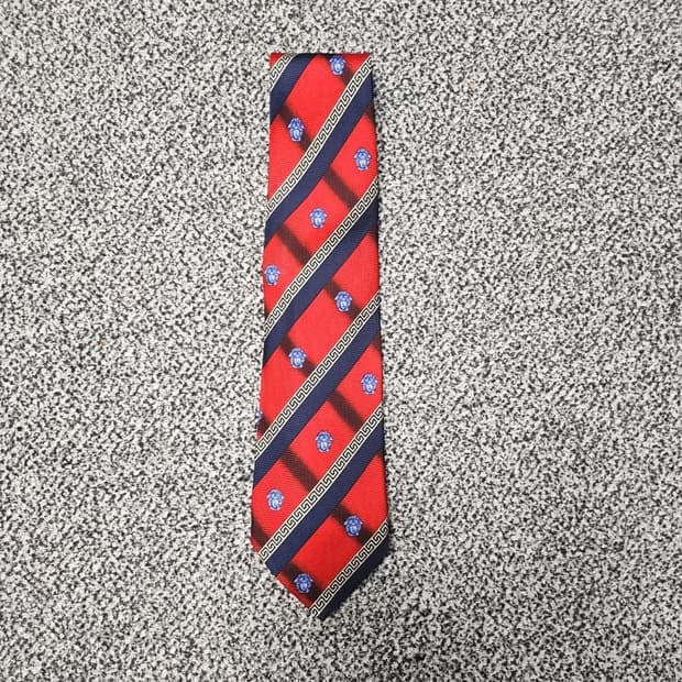 베르사체 메두사 레드 패턴 실크 넥타이