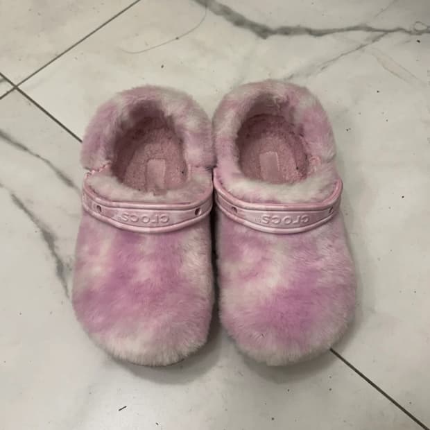 크록스 클래식 퍼 슈어 클로그 발레리나 240