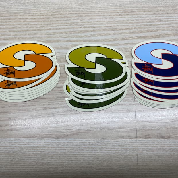 구매시 스투시 정품 s스티커 하나 넣어드립니다!