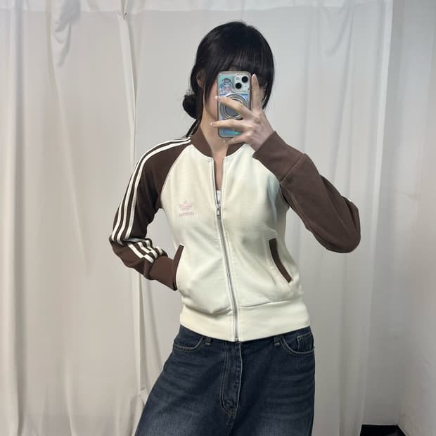 Adidas 00’s knit jersey