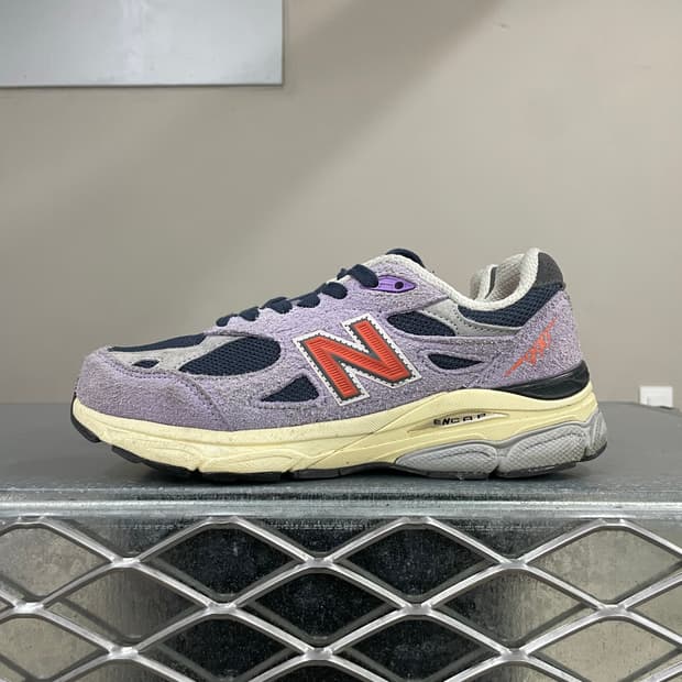 뉴발란스 990v3 로우 애머시스트 230