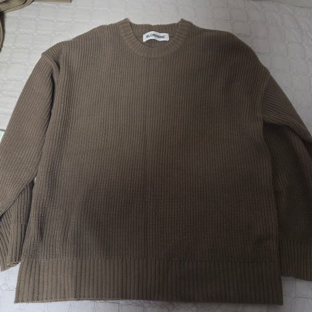 블론드나인 크루넥 리브 니트 스웨터 브라운/모카 m사이즈 2장 일괄