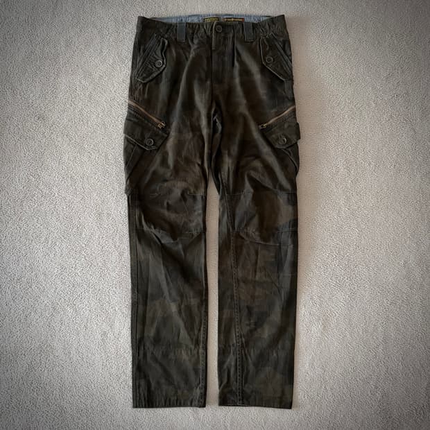 Back number cargo pants
