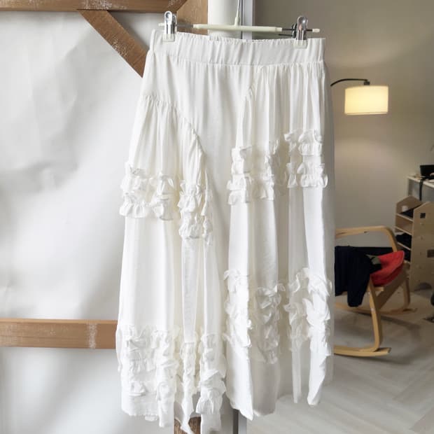 frill unbalance skirt
