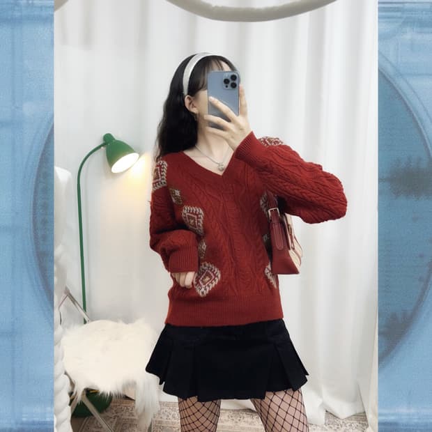 레드 꽈배기 브이넥 오버핏 니트