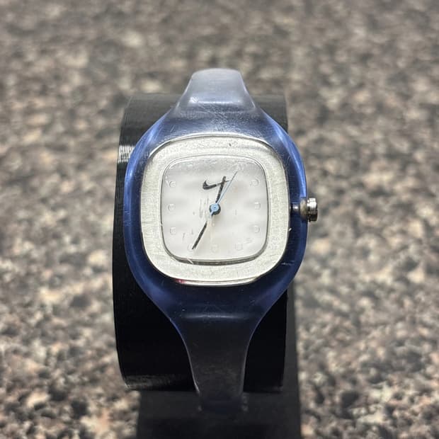 나이키 프레스토 아날로그 시계