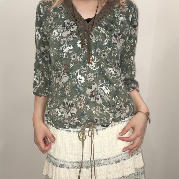 jpn vintage olive floral t shirt