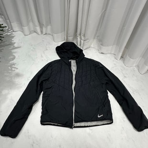 나이키 에어로레이어 L 사이즈