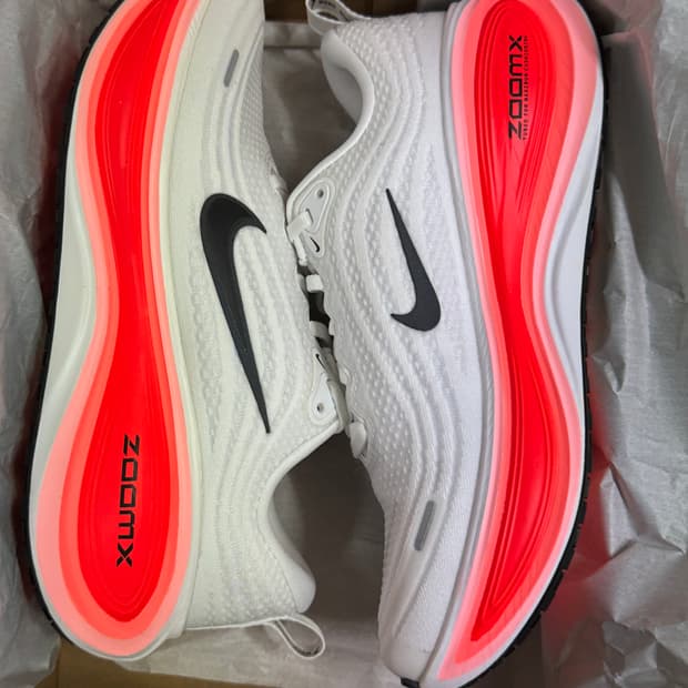 나이키 줌 보메로 플러스 260 새상품