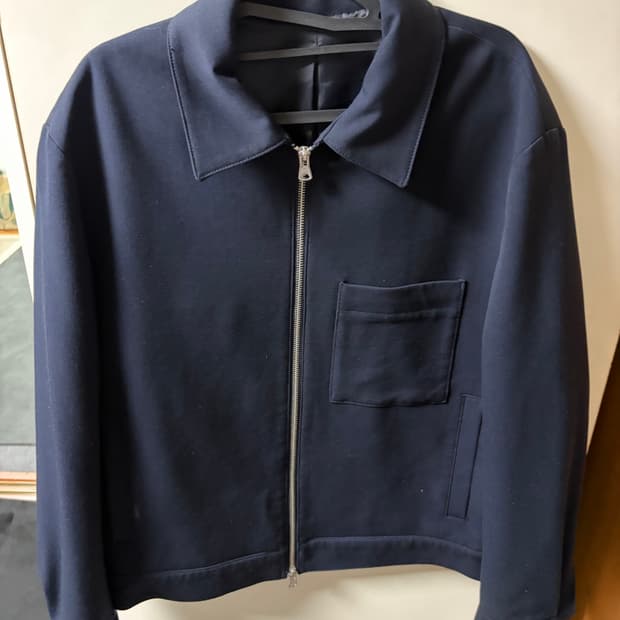 무신사스탠다드 자켓입니다 