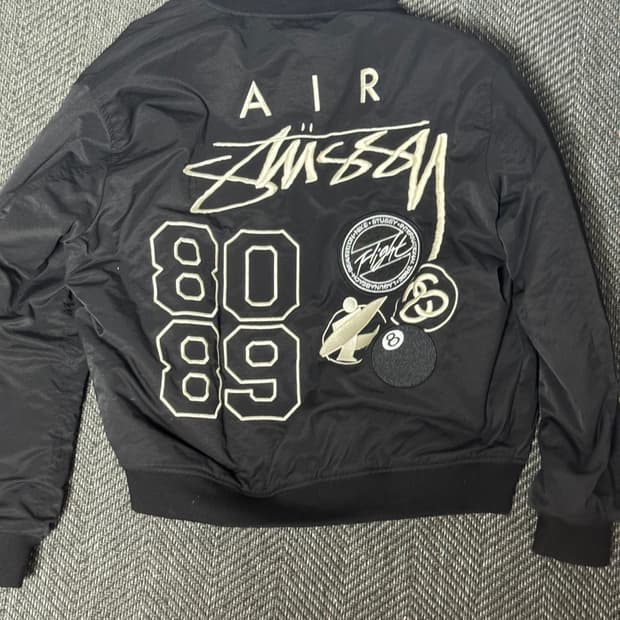 스투시리버시블자켓