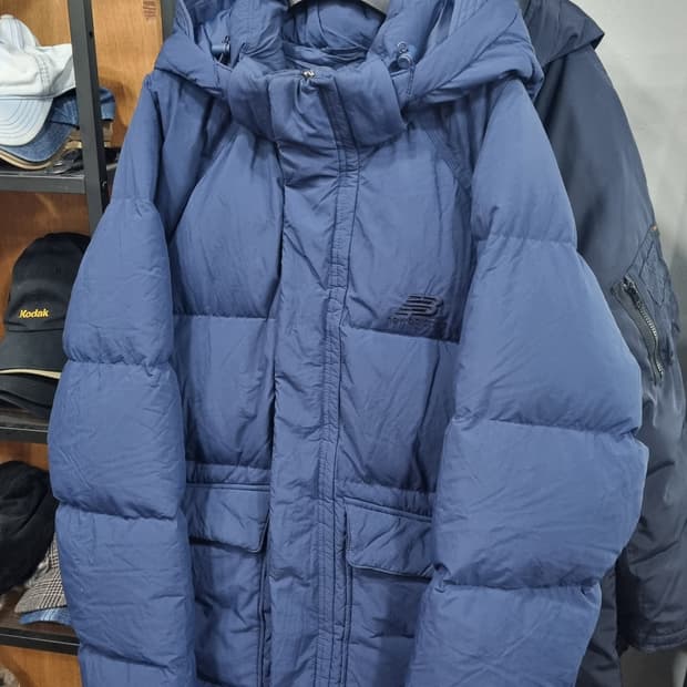 뉴발란스 남성용 거위털 패딩점퍼 105(xL) 3번내외 착용