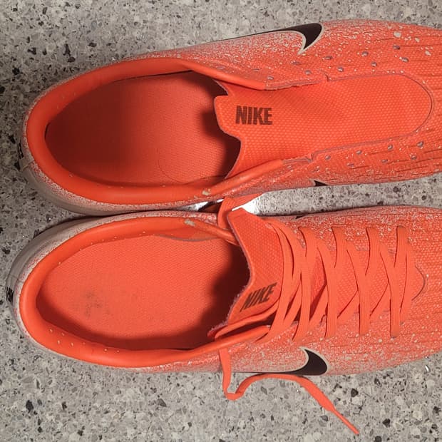 나이키 머큐리얼 축구화