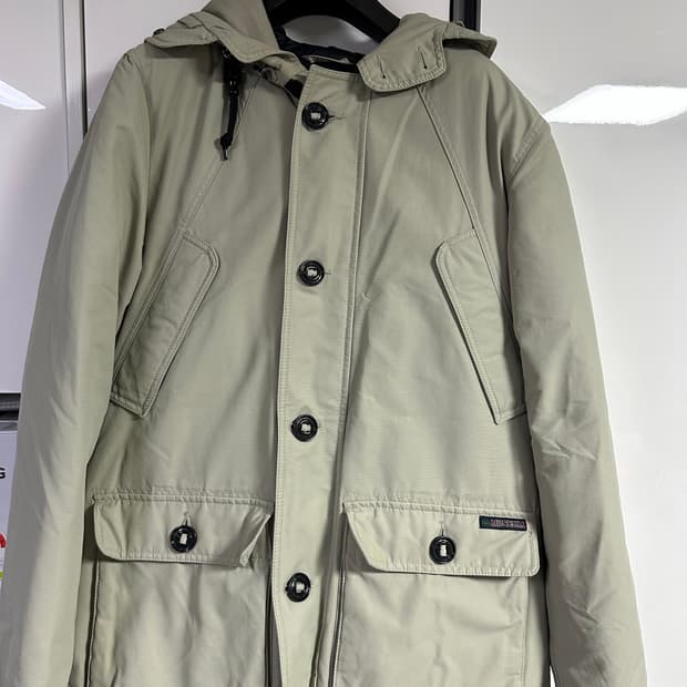 뮤지엄 뉴시애틀 패딩 베이지 M