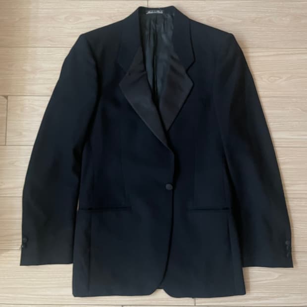 조르지오아르마니 원버튼 블레이저 / 생로랑 셀린