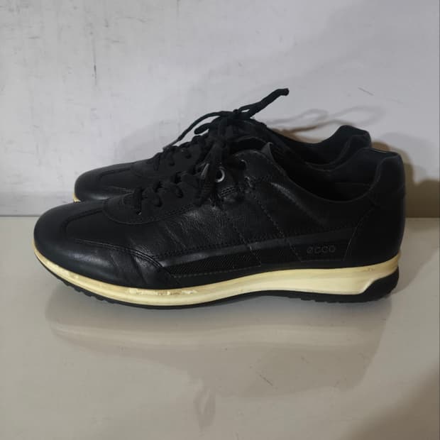 41 270mm 에코 스파이크리스 골프화