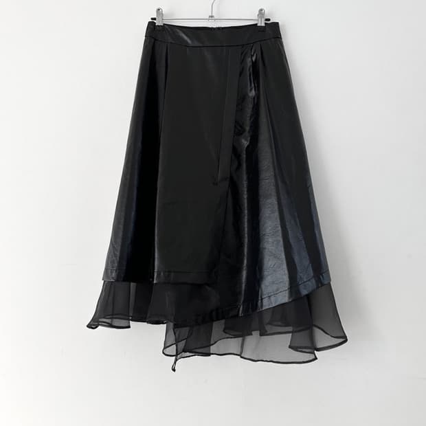 Leather sheer long skirt / black