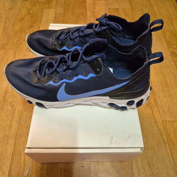 나이키 러닝화 275