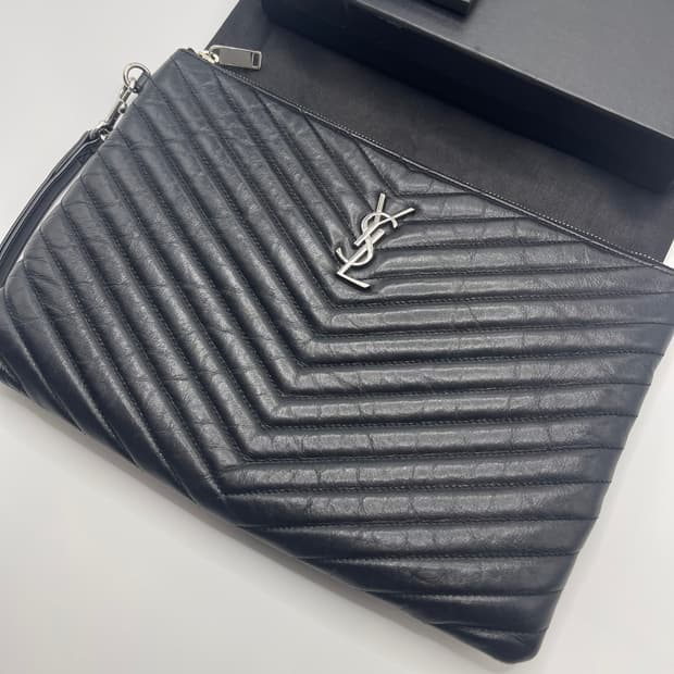 생로랑 마틀라세 클러치 라지