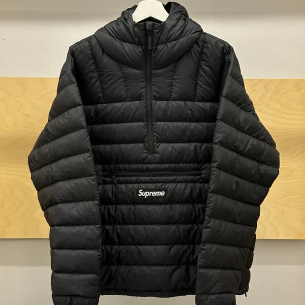 슈프림 마이크로 다운 하프 집 후드 풀오버 블랙 - 24FW