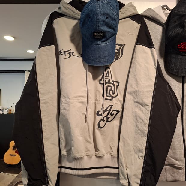 (마지막특가) 아조바이아조 후드맨투맨