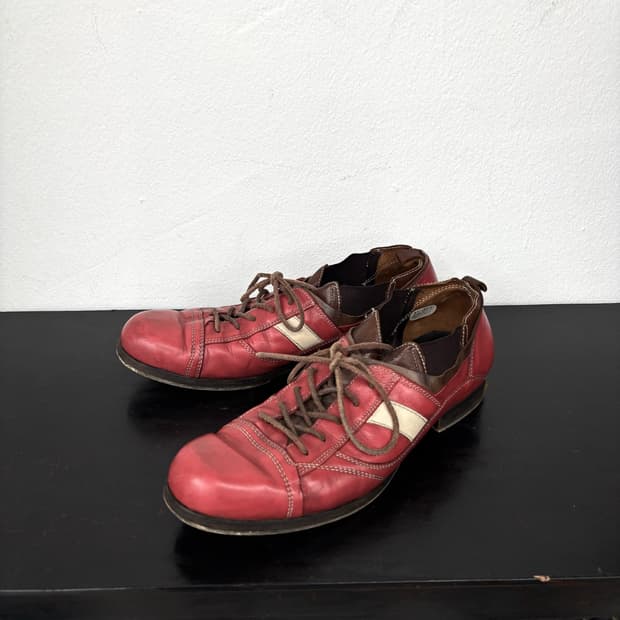Alfredo Bannister bordeaux racer leather