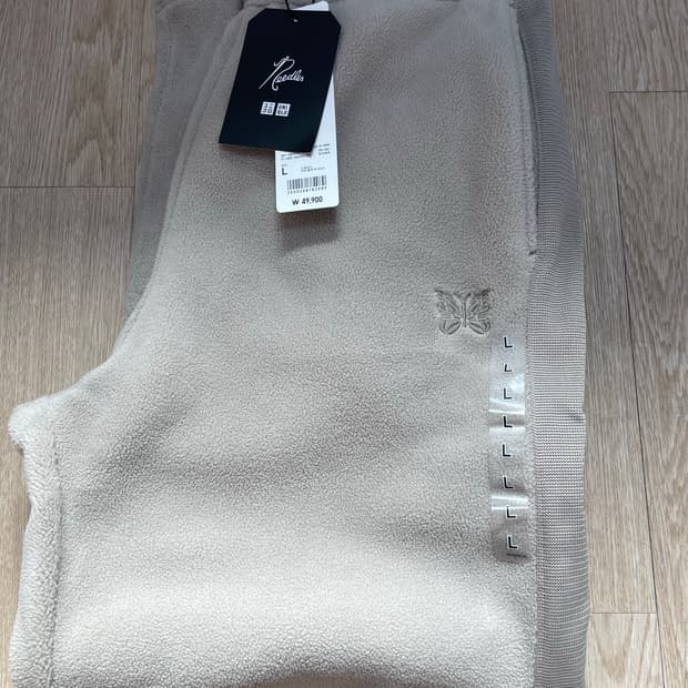 유니클로 니들스 베이지 팬츠