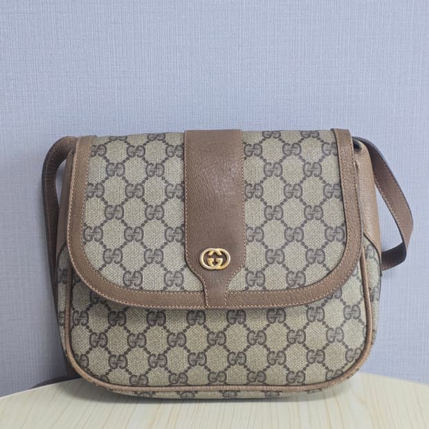 Gucci 구찌 모노그램 빈티지 숄더백 브라운 